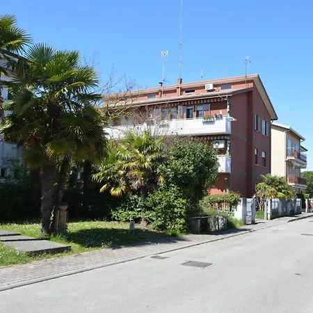 Spacious Seaside Flat In Caorle