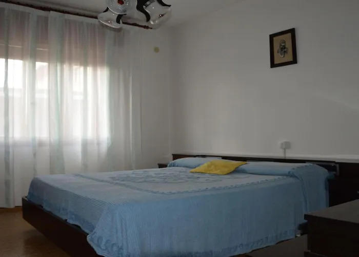 Appartement Spacious Seaside Flat In